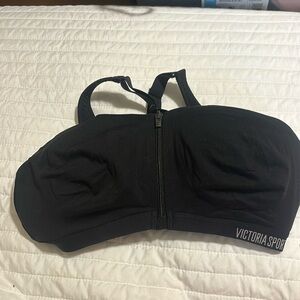 Victoria’s Secret sports workout bra